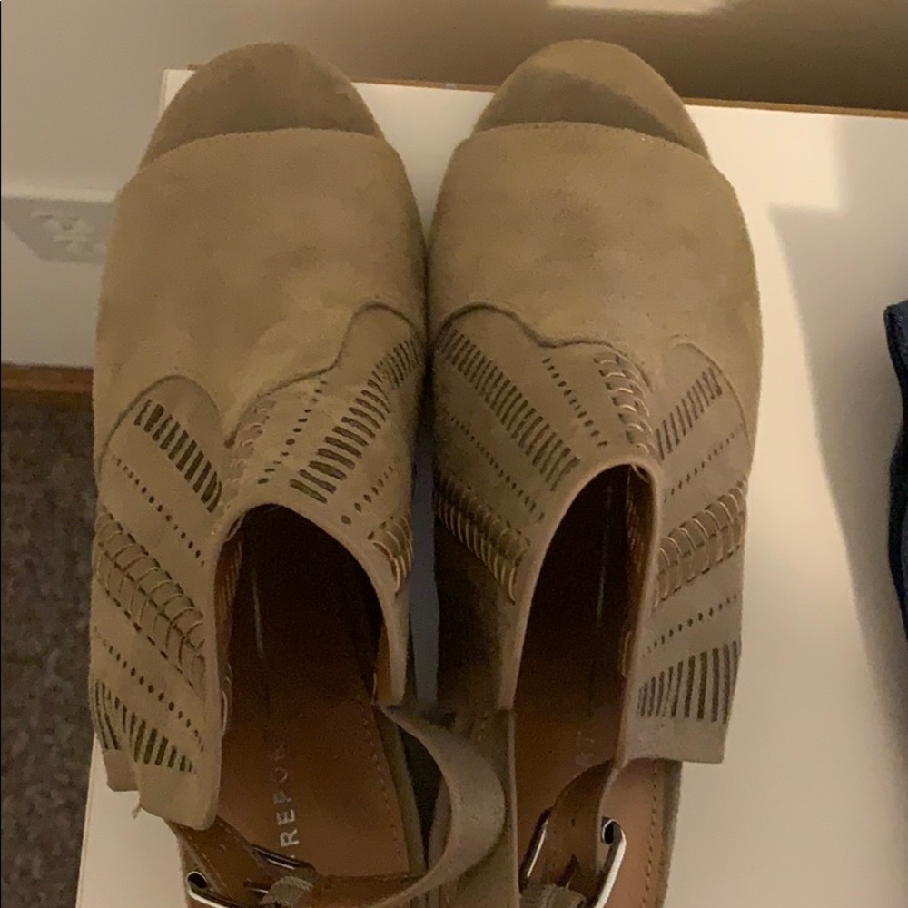Report Heel - Picture 2 of 6
